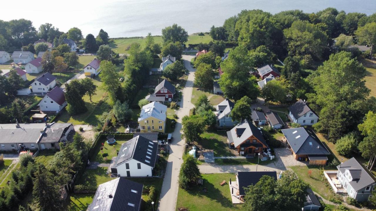 Ferienhaus Traumspot Wiek auf Rugen Bagian luar foto