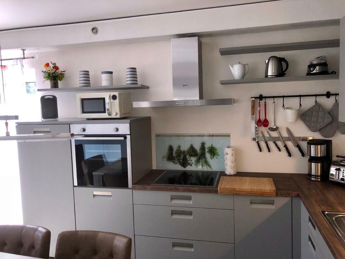 Ferienhaus Traumspot Wiek auf Rugen Bagian luar foto